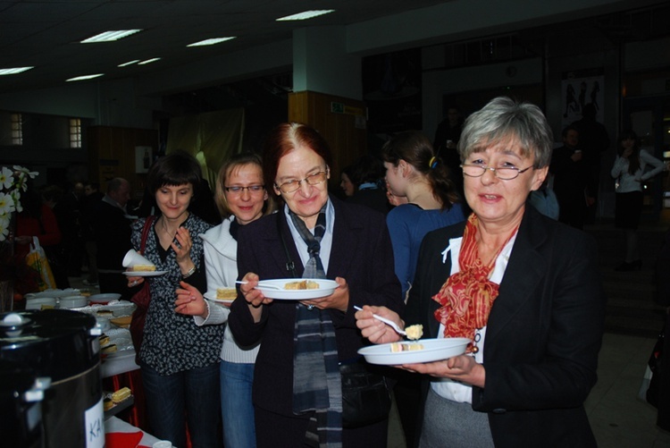 Skierniewickie sympozja "Dar Życia"