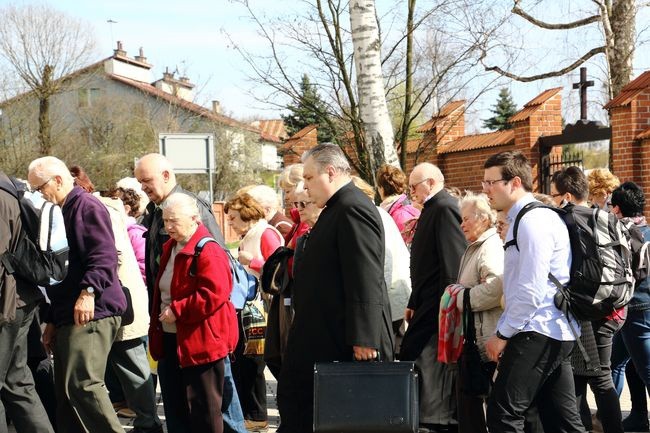 Pielgrzymi ze Świdnicy w sanktuarium Bożego Miłosierdzia