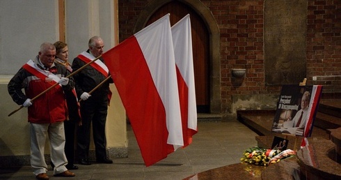 Pamięć i oczekiwanie na prawdę