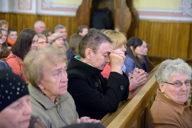 Peregrynacja symboli ŚDM w Szydłowcu i Opocznie