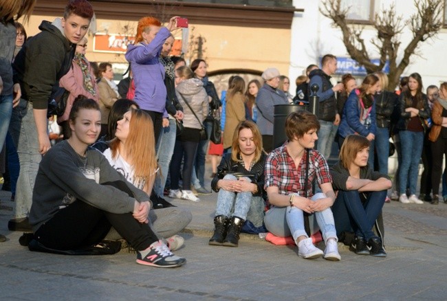 Peregrynacja symboli ŚDM w Szydłowcu i Opocznie