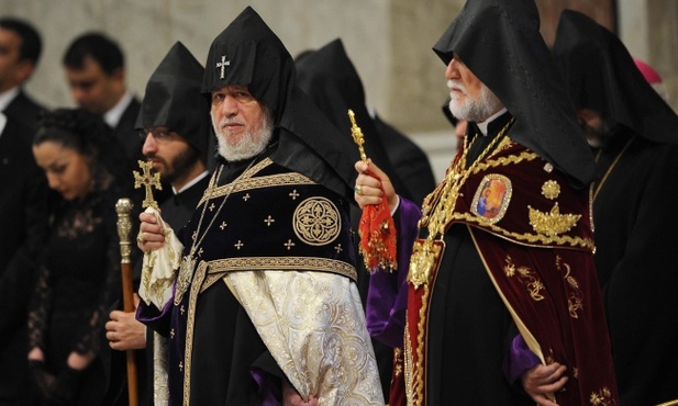 Tylko Bóg może wypełnić otchłanie zła 
