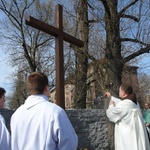 Krzyż w parafii franciszkańskiej w Gliwicach