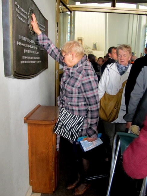 Pielgrzymi zakochani w Jezusie Miłosiernym 