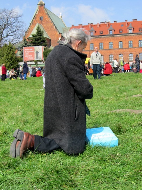 Pielgrzymi zakochani w Jezusie Miłosiernym 