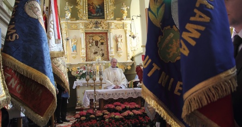 Obchody 75. rocznicy zbrodni katyńskiej w Głogowcu