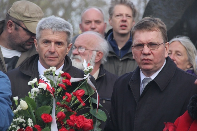 Uroczyste odsłonięcie tablicy ku czci "Inki" i "Zagończyka"