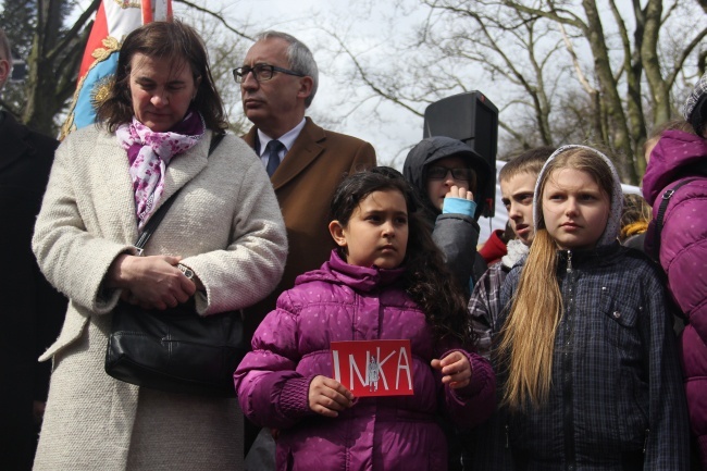 Uroczyste odsłonięcie tablicy ku czci "Inki" i "Zagończyka"