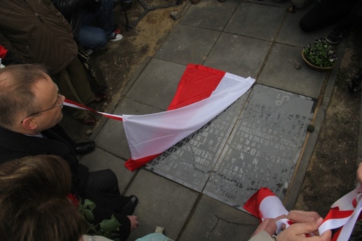 Uroczyste odsłonięcie tablicy ku czci "Inki" i "Zagończyka"