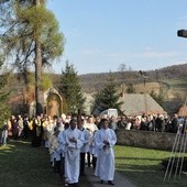 Procesja do kościoła