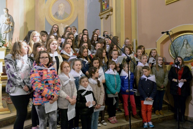 Symbole ŚDM w Przysusze, Kozienicach, Jedlińsku i Zwoleniu