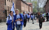 Młodzi uczestnicy Marszu Żywych w Auschwitz I