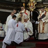 Ustanowienie lektorów i ceremoniarzy