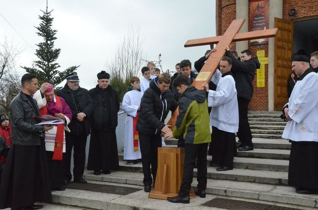 Powitanie krzyża i maryjnej ikony