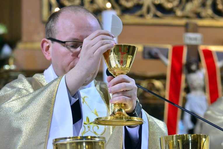 50 lat przy ołtarzu w Kłodzku
