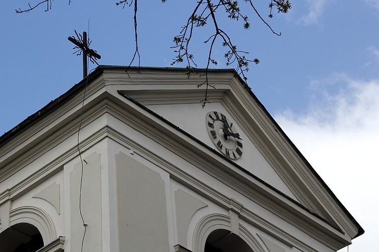 Zegar w dzwonnicy parafii katedralnej w Łowiczu