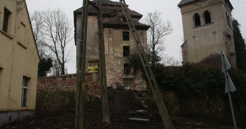 Nowe Kazamaty w starym zabytku