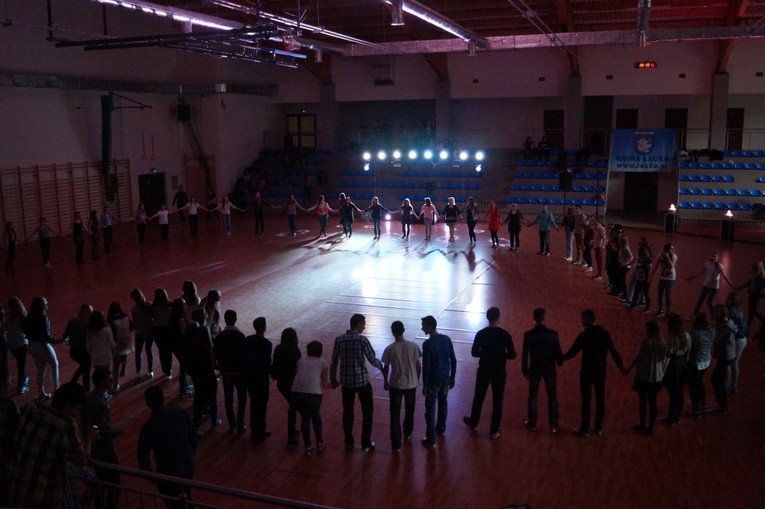 Charytatywna zabawa w Łącku