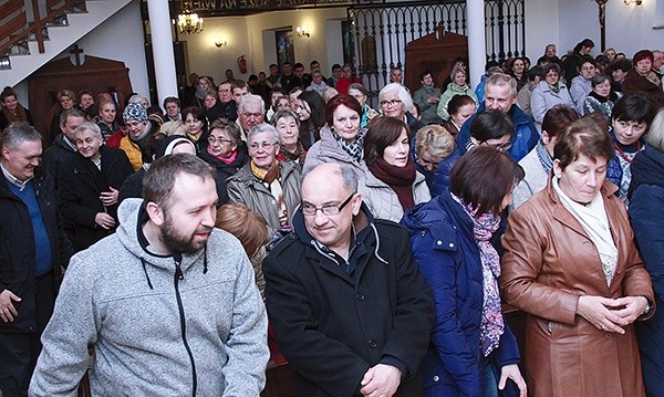  Konferencje na Kozieńcu głosi Witek Wilk (z lewej z brodą)