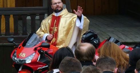 Ambona na kółkach
