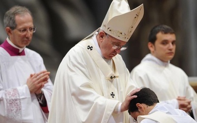 Papież do neoprezbiterów: bądźcie miłosierni