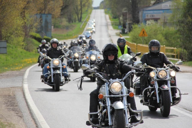 Pielgrzymka motocyklistów do Rokitna