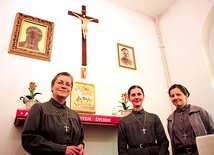  W kaplicy zakonnej – od lewej: s. Jolanta, s. Wioletta i s. Agnieszka