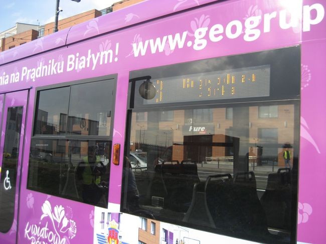 Zderzenie tramwaju z autobusem