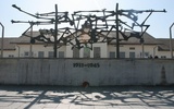 Pomnik ofriar w Dachau