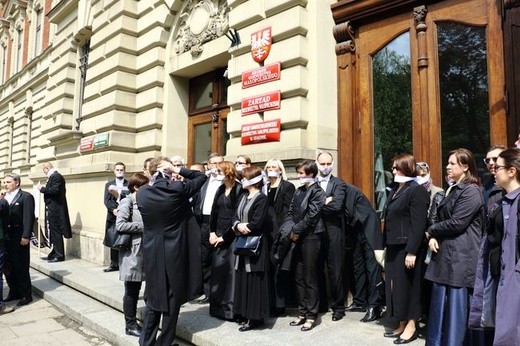 Niemy protest filharmoników krakowskich