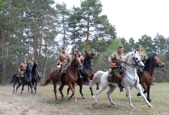 75. rocznica śmierci Henryka Dobrzańskiego ”Hubala”