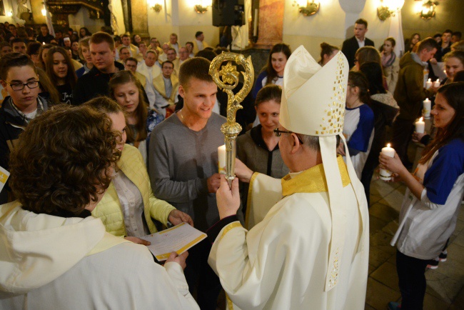 Wielkanocne czuwanie młodzieży