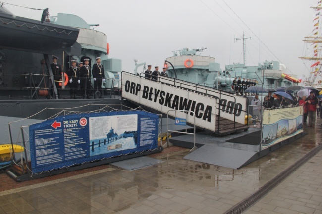 Pierwszomajowy piknik na ORP Błyskawicy 