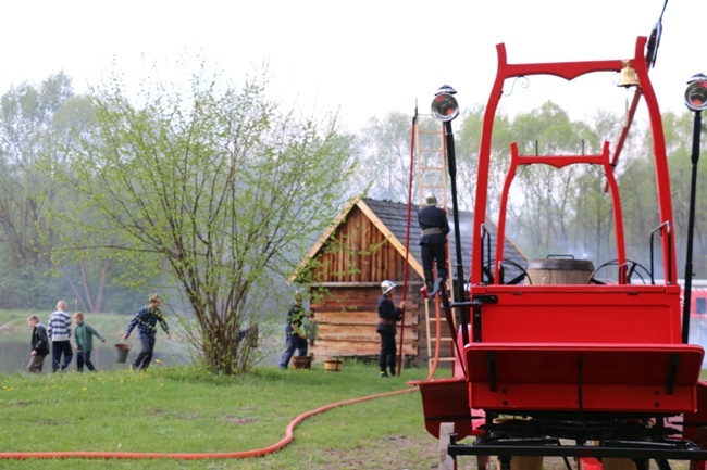 "Pali się! Majówka ze strażakiem Waldkiem"