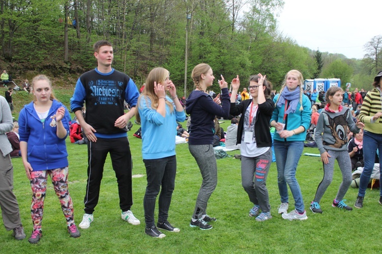 Tańce na boisku w Wysokiej AD 2015