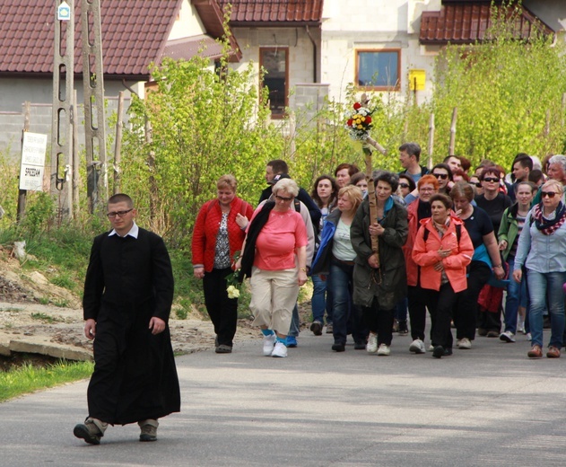 Filipini idą do Tuchowa