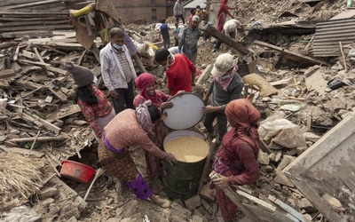 Bp Guzdek apeluje o pomoc dla Nepalu