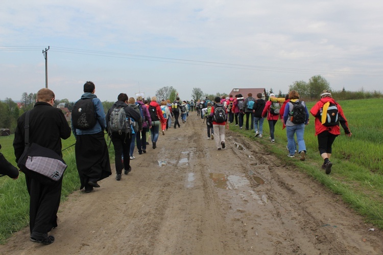 Na trasie trzeciego dnia: z Wysokiej do Mogilan