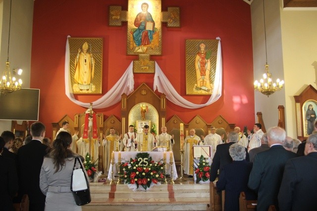Dziękczynna Msza św. w marklowickim kościele św. Jozafata Kuncewicza