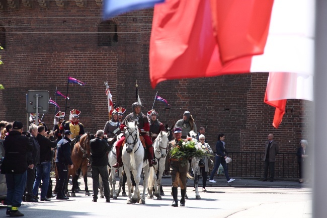 Msza św. i pochód patriotyczny