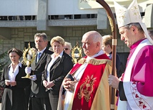 W tarnowskiej parafii Dobrego Pasterza obraz witał bp Stanisław Salaterski