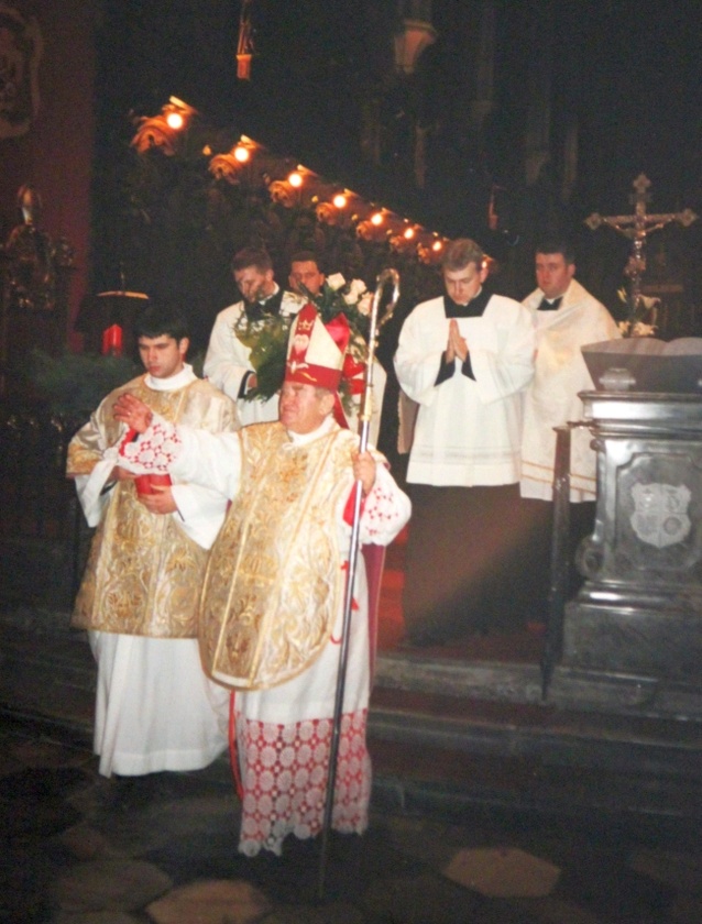 Śp. bp Józef Pazdur w obiektywie Gościa Wrocławskiego