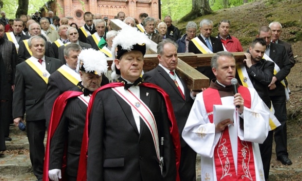 Przez Krzyż do chwały