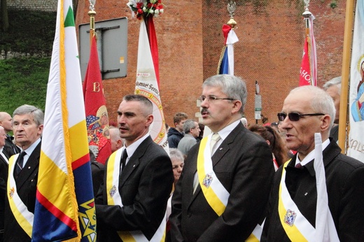 Procesja ku czci św. Stanisława z Wawelu na Skałkę - cz. 1