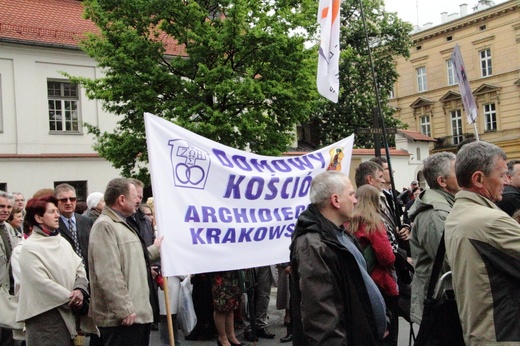 Procesja ku czci św. Stanisława z Wawelu na Skałkę - cz. 1