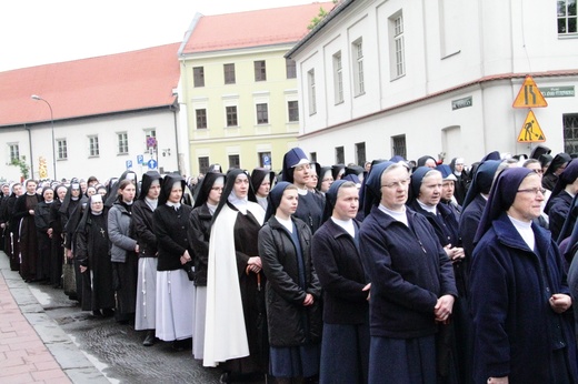 Procesja ku czci św. Stanisława z Wawelu na Skałkę - cz. 1