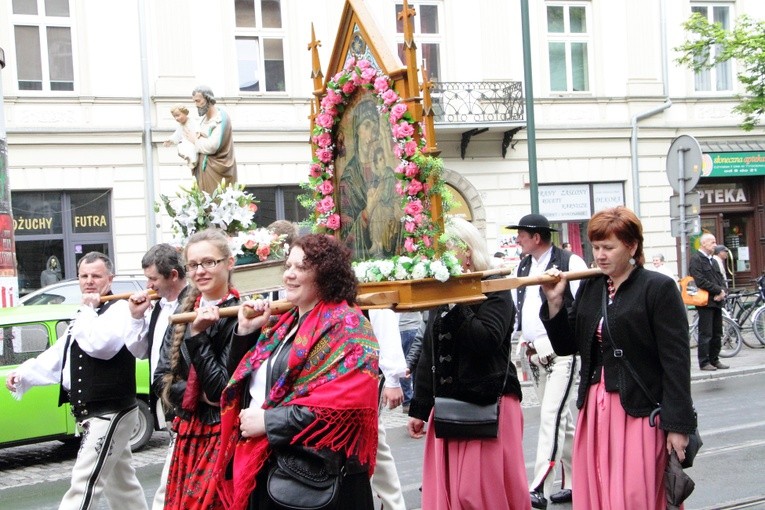 Procesja ku czci św. Stanisława z Wawelu na Skałkę - cz. 1