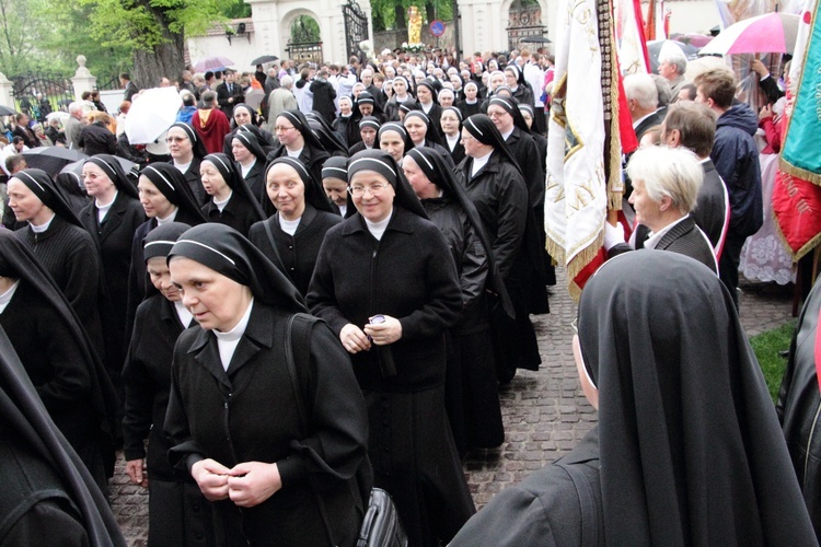 Procesja ku czci św. Stanisława z Wawelu na Skałkę - cz. 1