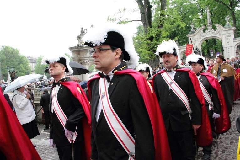 Procesja ku czci św. Stanisława z Wawelu na Skałkę - cz. 1