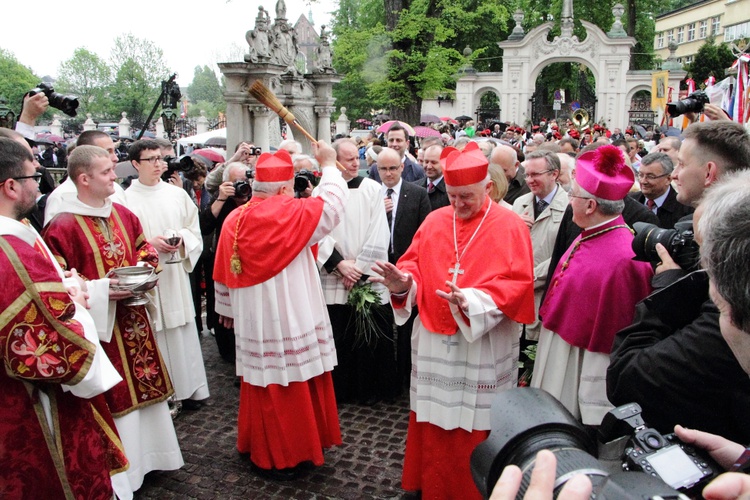 Procesja ku czci św. Stanisława z Wawelu na Skałkę cz. 2